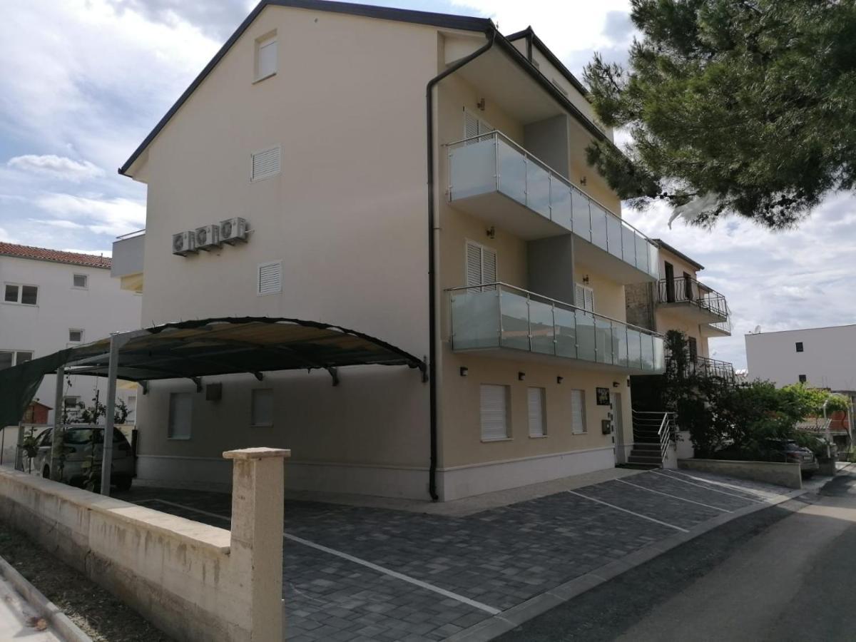 Apartmani Karla Zablaće Eksteriør billede