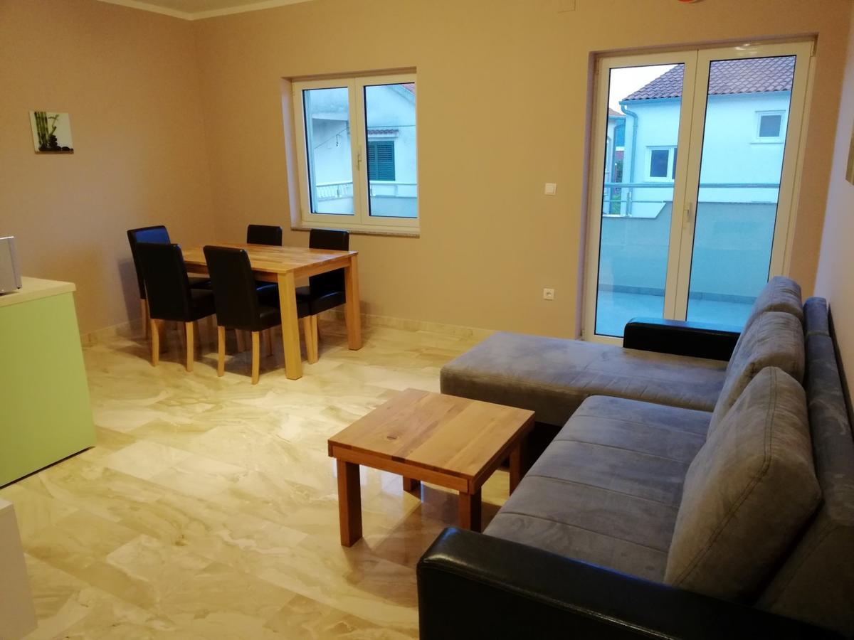 Apartmani Karla Zablaće Eksteriør billede